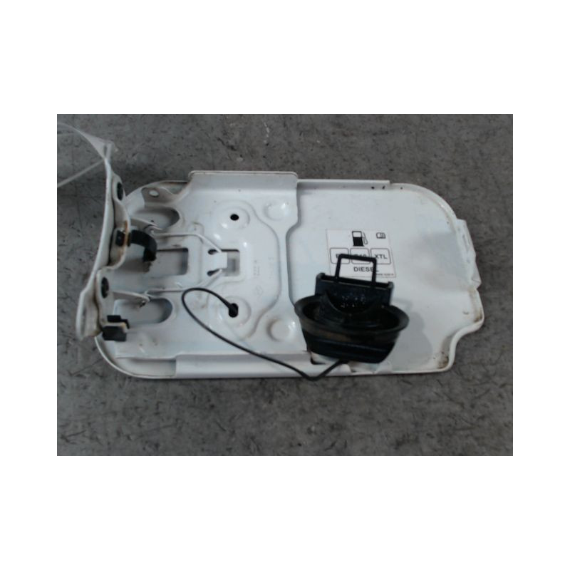 VOLET DE TRAPPE CARBURANT RENAULT EXPRESS