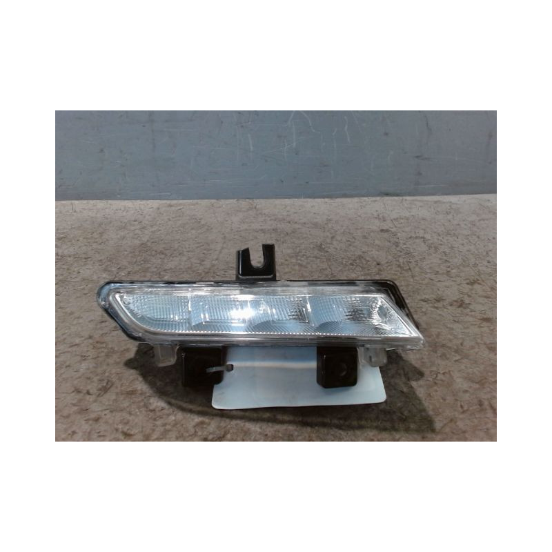 FEUX POSITION DROIT RENAULT CLIO