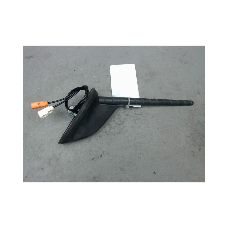 ANTENNE RADIO PEUGEOT 208