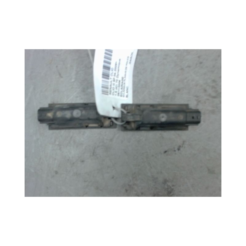 ECLAIREUR PLAQUE DE POLICE RENAULT CLIO III 2009-