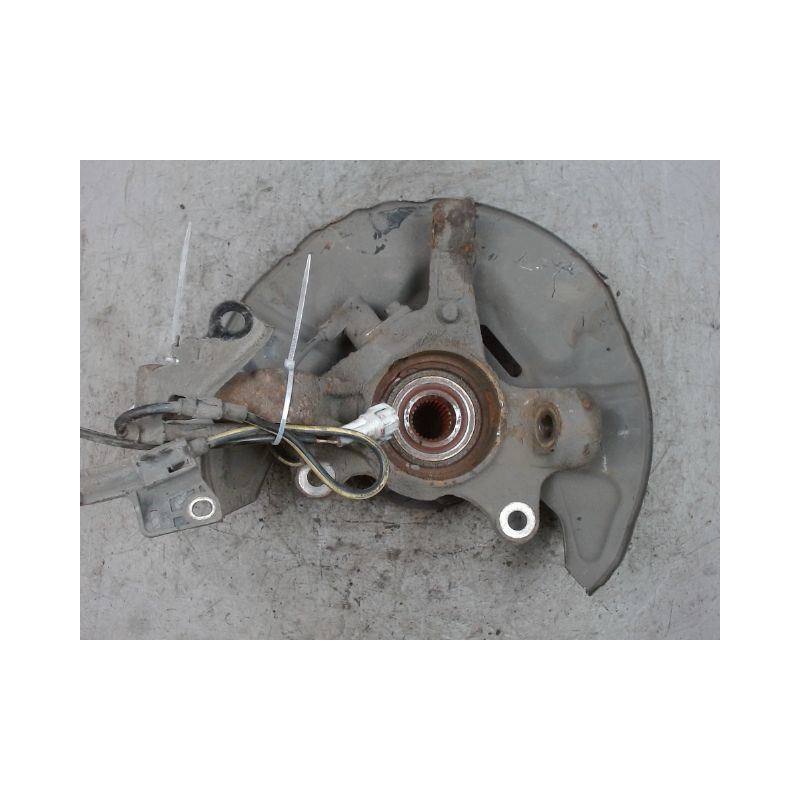 PIVOT AVANT DROIT TOYOTA AVENSIS 2003-