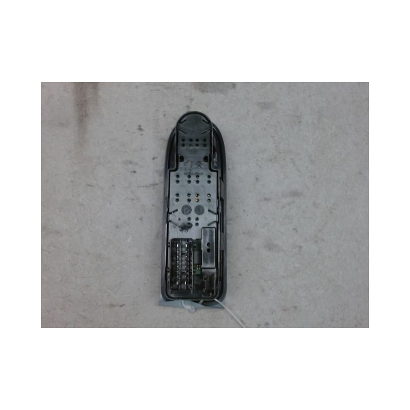 COMMANDE LEVE-GLACE PORTE AVG CITROEN C3 2009-