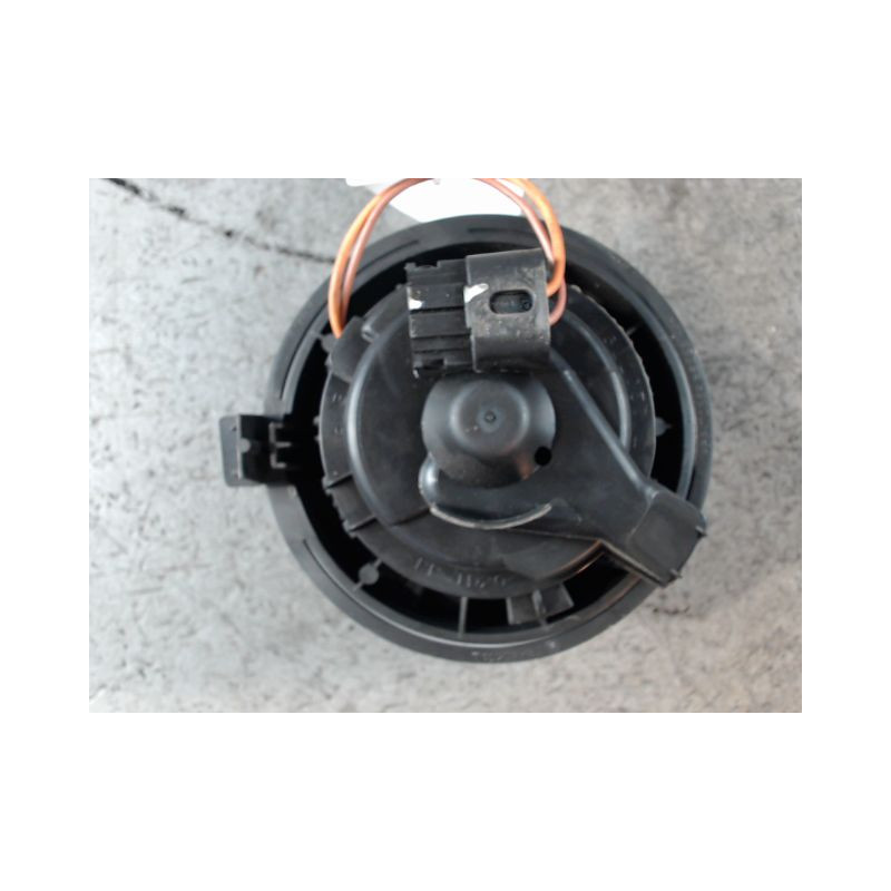 MOTEUR VENTILATEUR CHAUFFAGE RENAULT CLIO IV