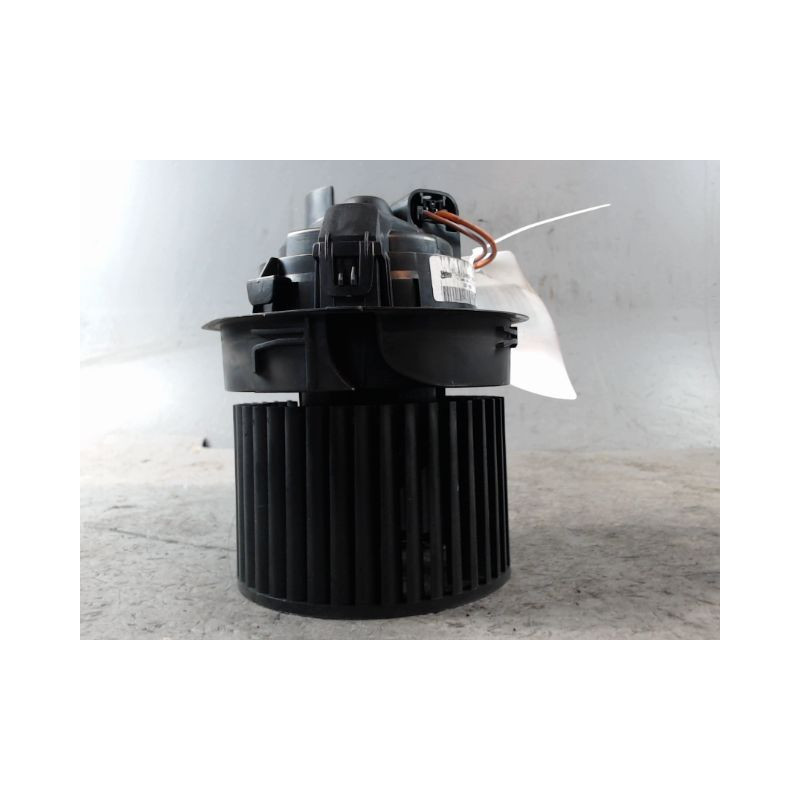 MOTEUR VENTILATEUR CHAUFFAGE RENAULT CLIO IV