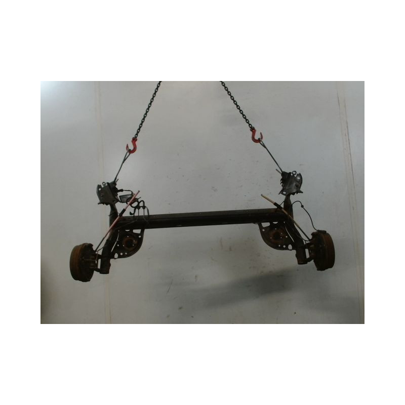 TRAIN ARRIERE RENAULT CLIO
