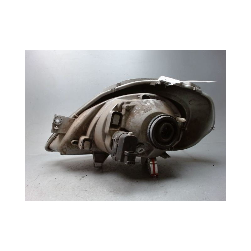 PHARE DROIT RENAULT TRAFIC