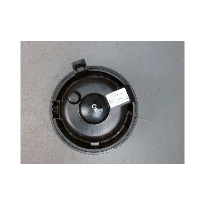 MOTEUR VENTILATEUR CHAUFFAGE OPEL CORSA