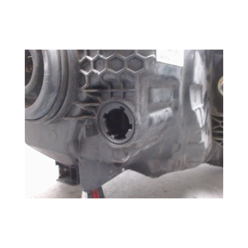 PHARE GAUCHE NISSAN NOTE