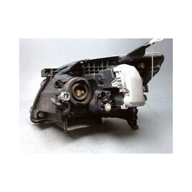 PHARE DROIT TOYOTA AVENSIS BREAK 2003-