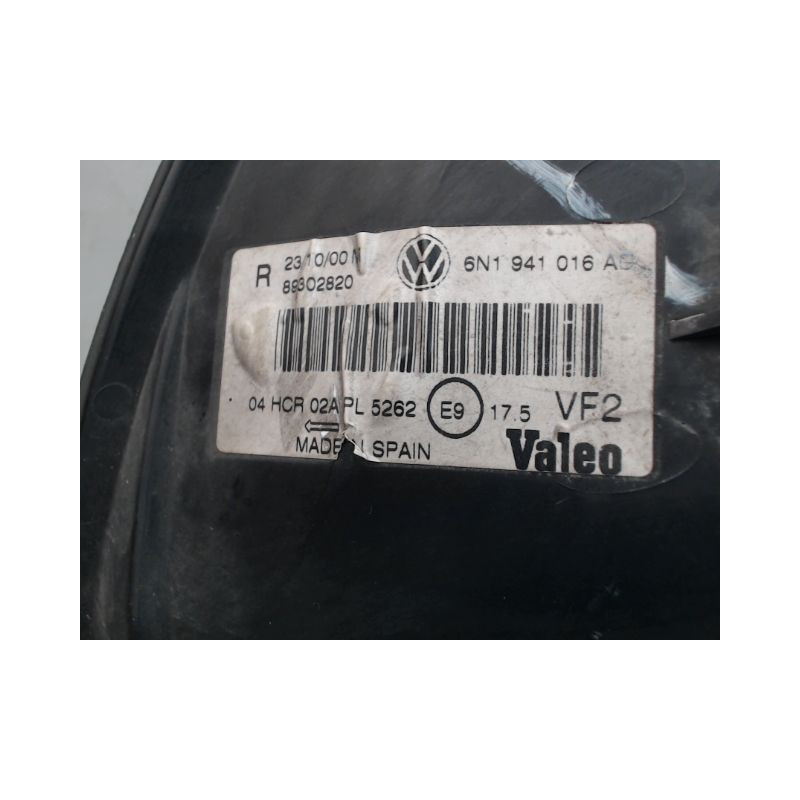 PHARE DROIT VOLKSWAGEN POLO