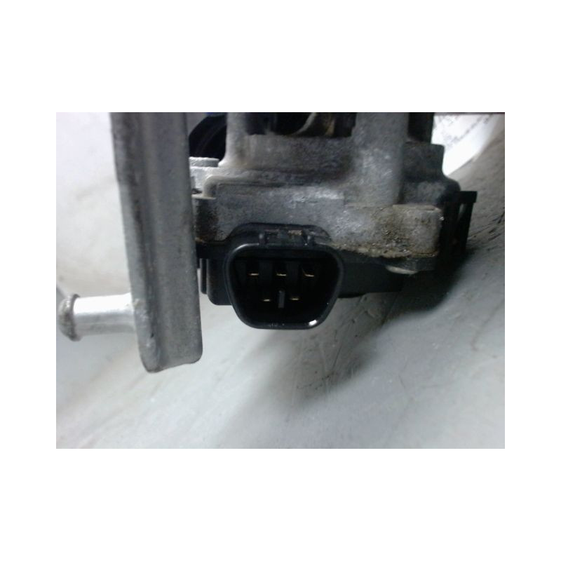 MECANISME ESSUIE-GLACE AVANT TOYOTA RAV4 2006