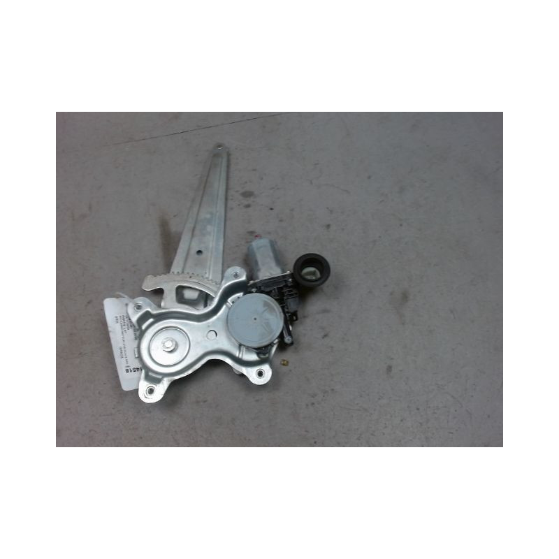 MECANISME+MOTEUR LEVE-GLACE ARRIERE DROIT TOYOTA RAV4 2006