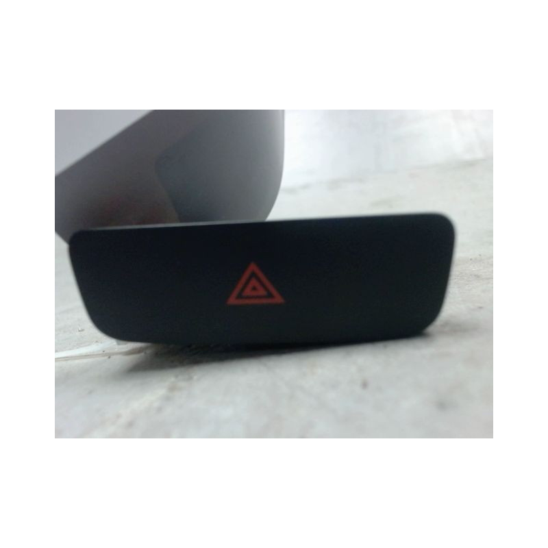 BOUTON DE WARNING FORD KA+