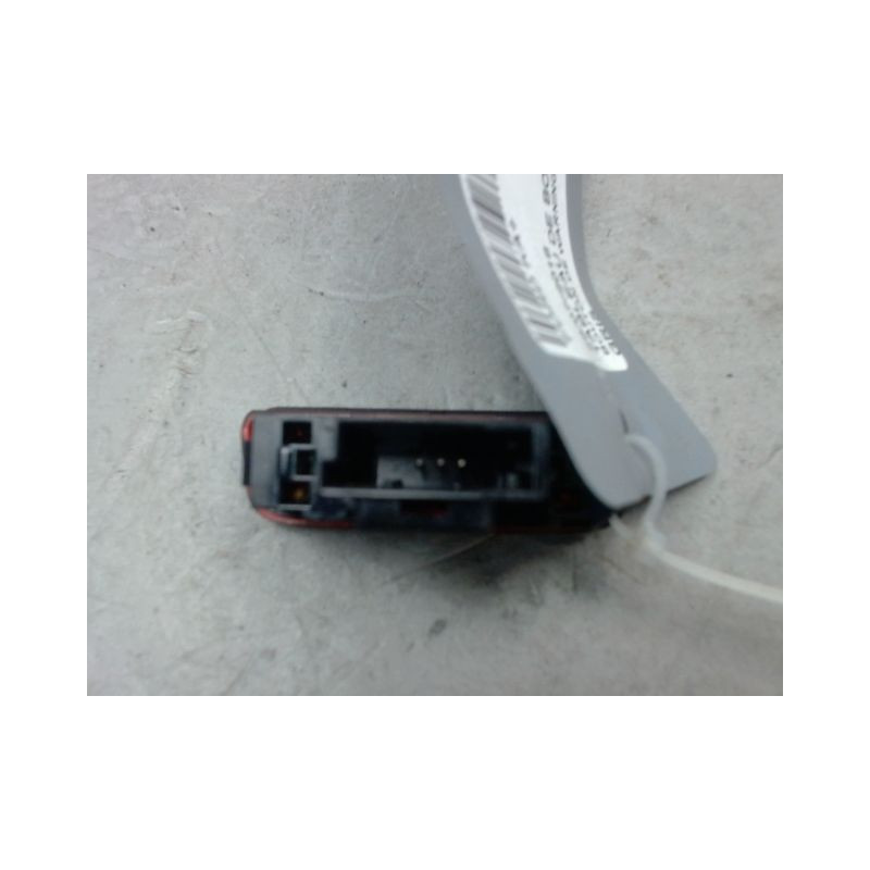 BOUTON DE WARNING FORD KA+