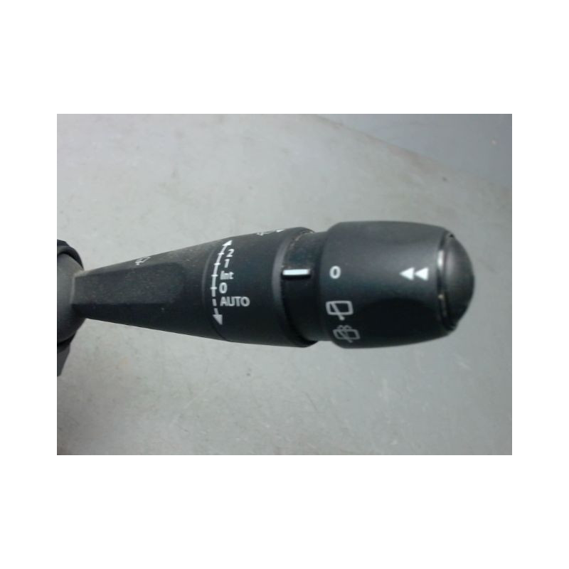 BLOC COMMODOS PEUGEOT 208