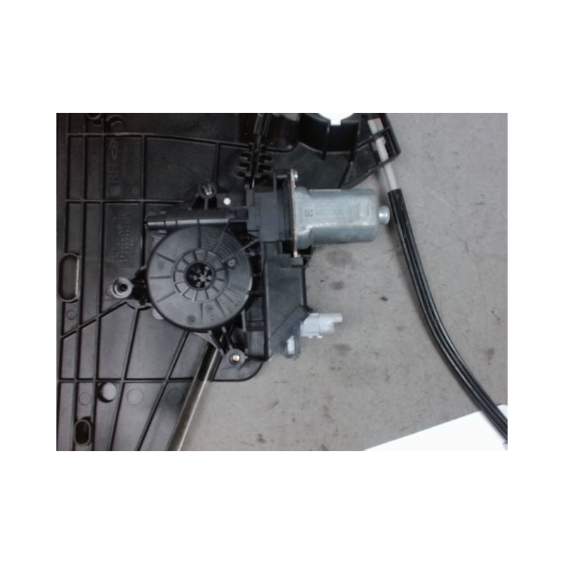 MECANISME+MOTEUR LEVE-GLACE AVANT DROIT PEUGEOT 208