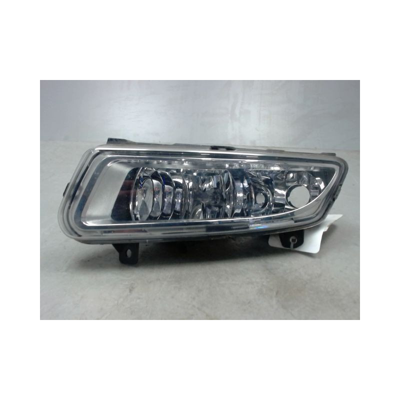 PHARE ANTIBROUILLARD AVANT GAUCHE VOLKSWAGEN POLO 2009-