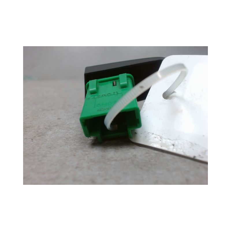 COMMANDE DEGIVRAGE LUNETTE ARRIERE CITROEN C1 5P