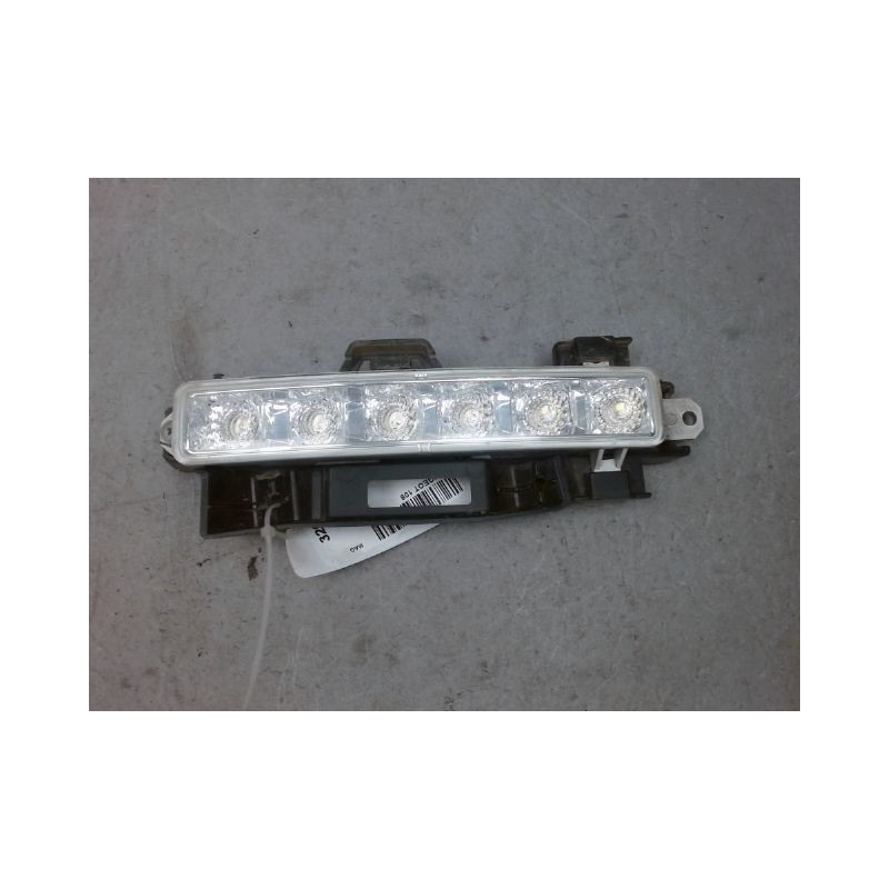 FEUX POSITION DROIT PEUGEOT 108