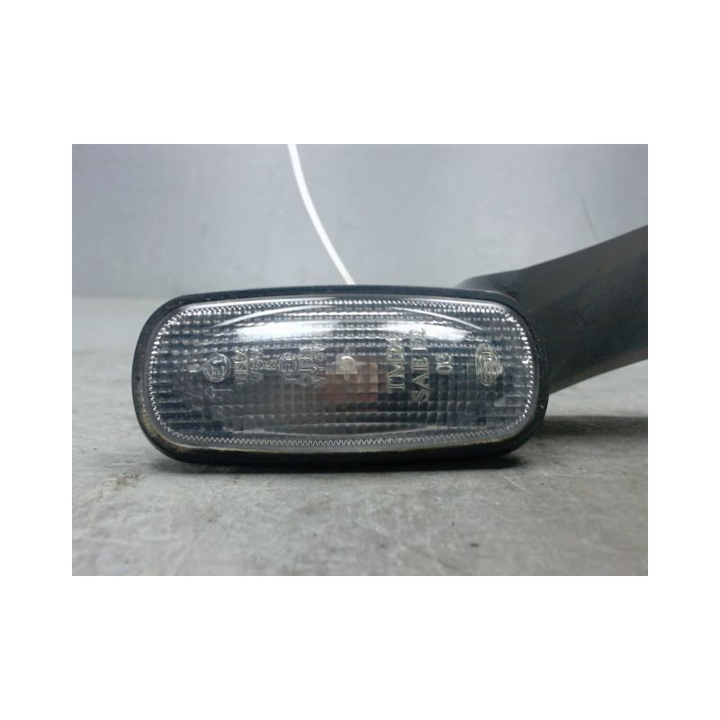 REPETITEUR AILE GAUCHE LAND ROVER FREELAND.
