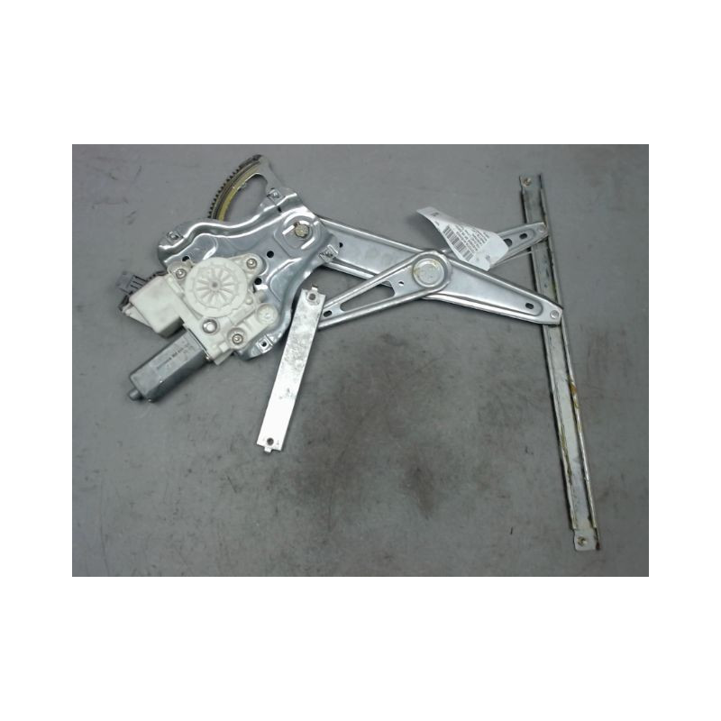 MECANISME+MOTEUR LEVE-GLACE AVANT GAUCHE TOYOTA AVENSIS 2003-