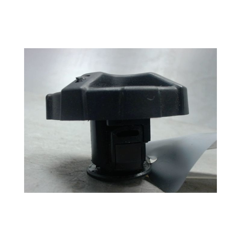 BOUCHON RESERVOIR A CARBURANT CITROEN C5 2001-2004