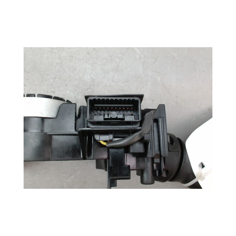 COMMANDE ECLAIRAGE TOYOTA AURIS