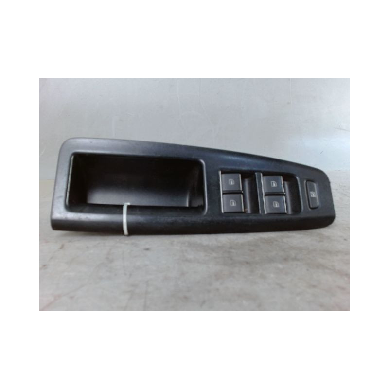 COMMANDE LEVE-GLACE PORTE AVG VOLKSWAGEN POLO