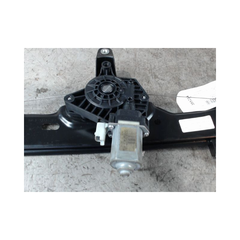 MECANISME+MOTEUR LEVE-GLACE AVANT DROIT NISSAN QHASQAI 2007-