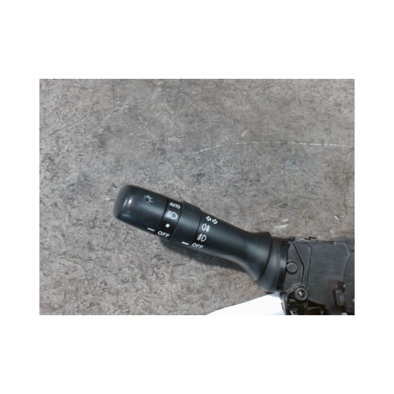 COMMANDE CLIGNOTANT TOYOTA AURIS 2007-