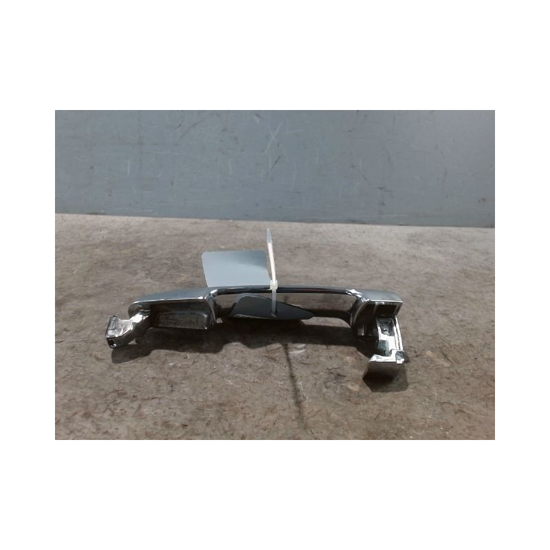 POIGNEE EXTERIEURE PORTE ARRIERE DROIT PEUGEOT 108