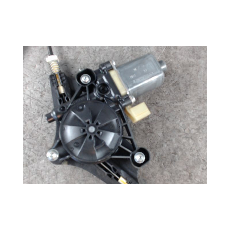 MECANISME+MOTEUR LEVE-GLACE AVANT DROIT VOLKSWAGEN GOLF