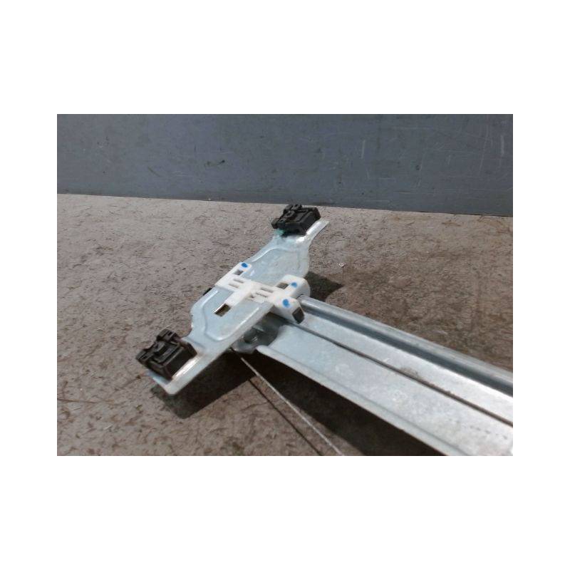 MECANISME+MOTEUR LEVE-GLACE AVANT GAUCHE PEUGEOT 2008