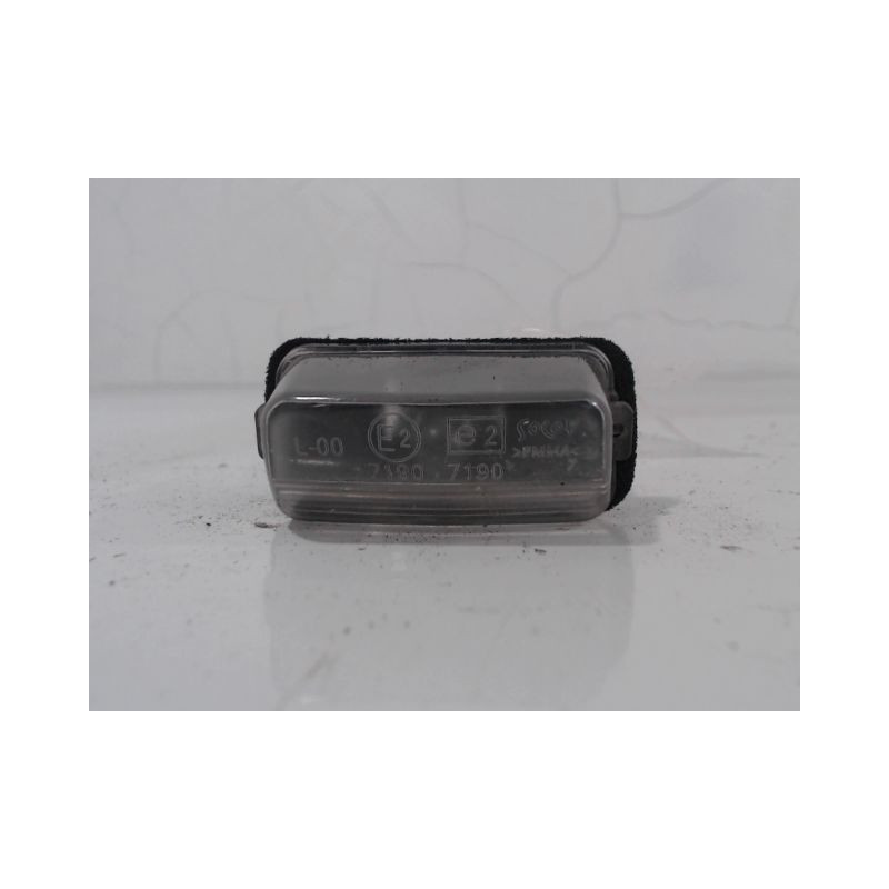 ECLAIREUR PLAQUE DE POLICE DROIT PEUGEOT 207 SW