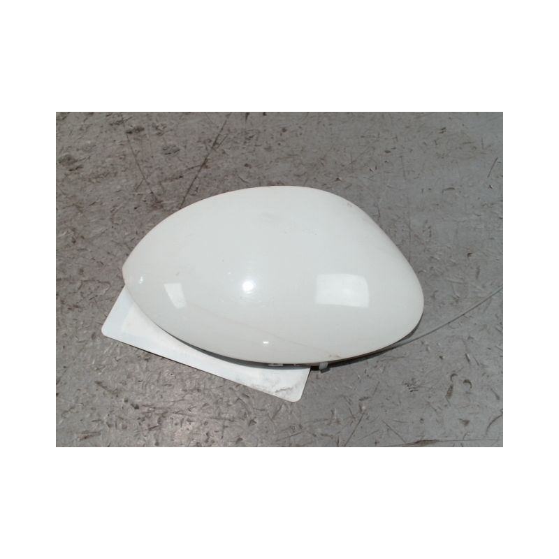 CARENAGE RETROVISEUR EXTERIEUR DROIT PEUGEOT 206 5P