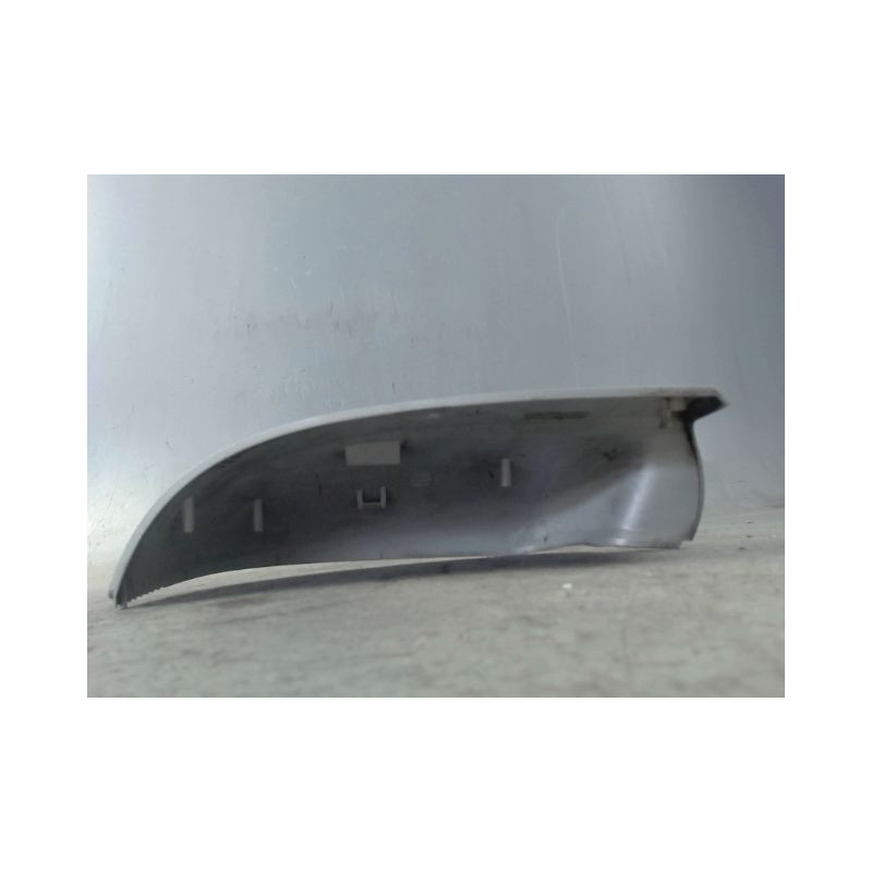 CARENAGE RETROVISEUR EXTERIEUR DROIT HYUNDAI TUCSON