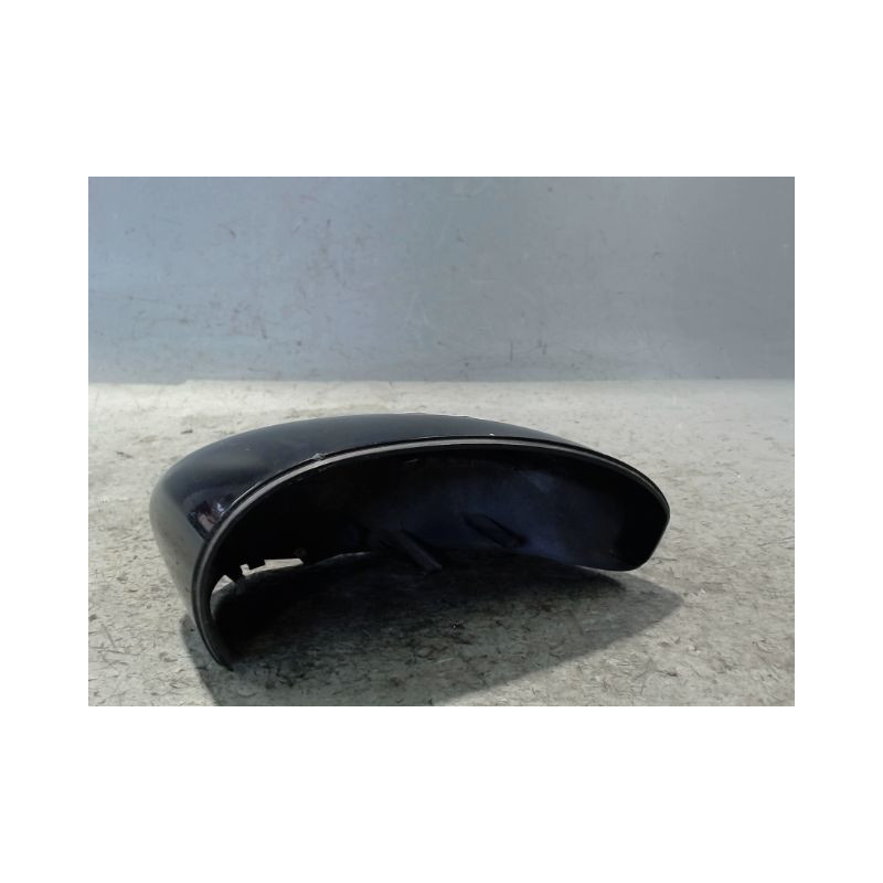 CARENAGE RETROVISEUR EXTERIEUR DROIT FIAT GRANDE PUNTO 2005-