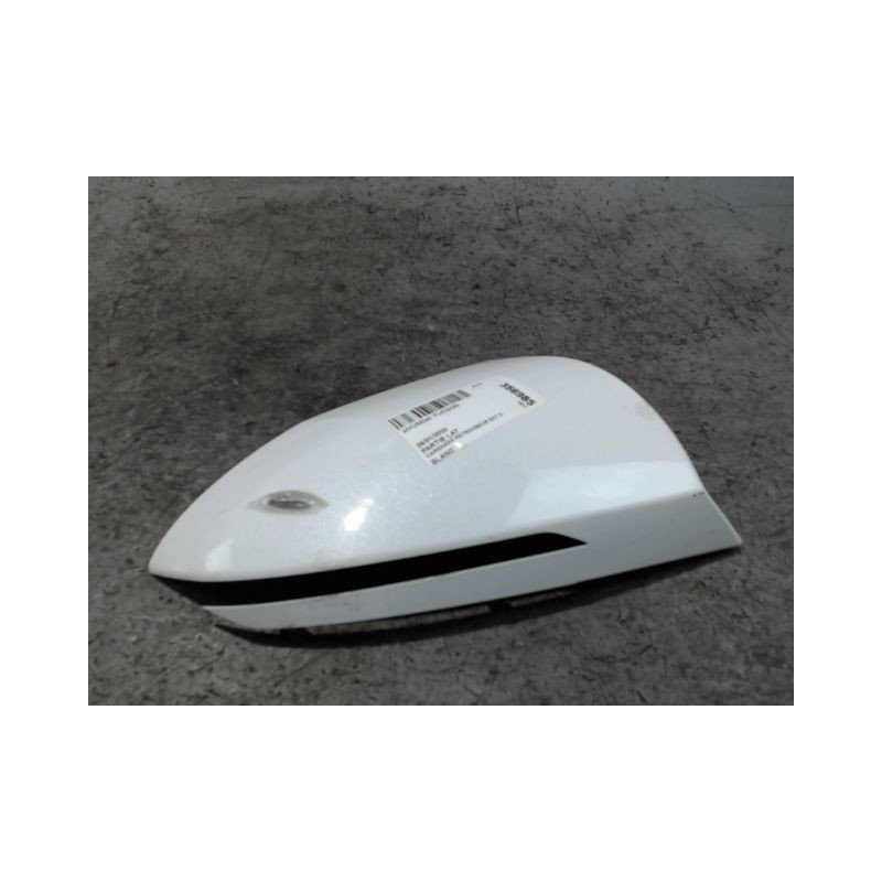 CARENAGE RETROVISEUR EXTERIEUR DROIT HYUNDAI TUCSON
