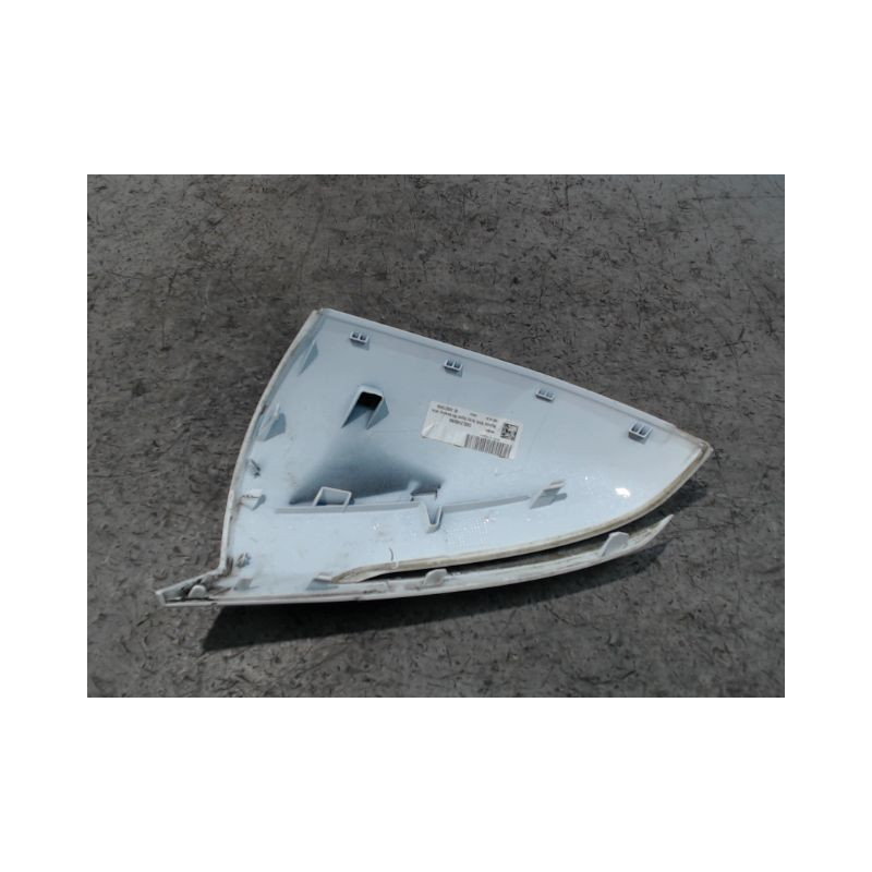 CARENAGE RETROVISEUR EXTERIEUR DROIT HYUNDAI TUCSON