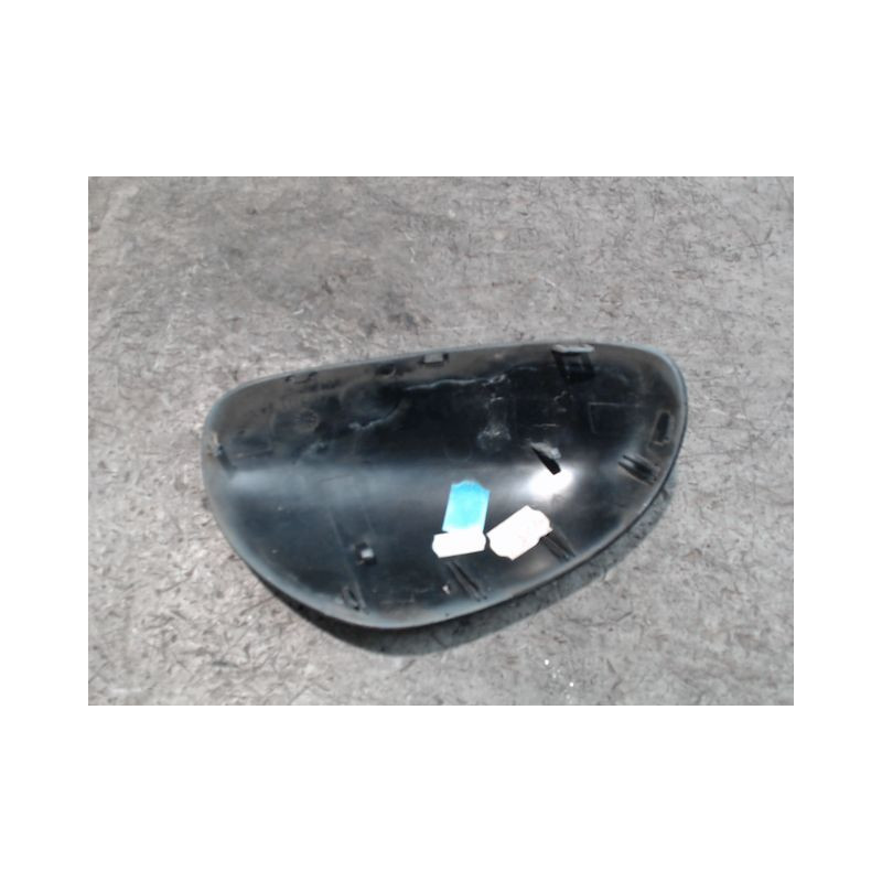 CARENAGE RETROVISEUR EXTERIEUR GAUCHE PEUGEOT 406 99-04
