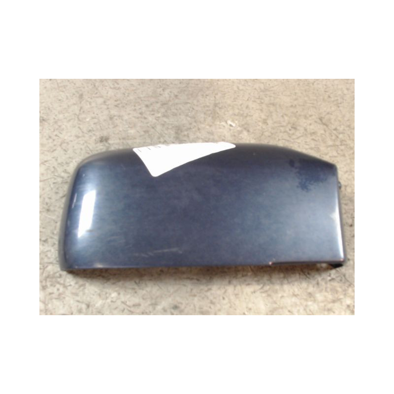 CARENAGE RETROVISEUR EXTERIEUR DROIT VOLVO V40 2000-