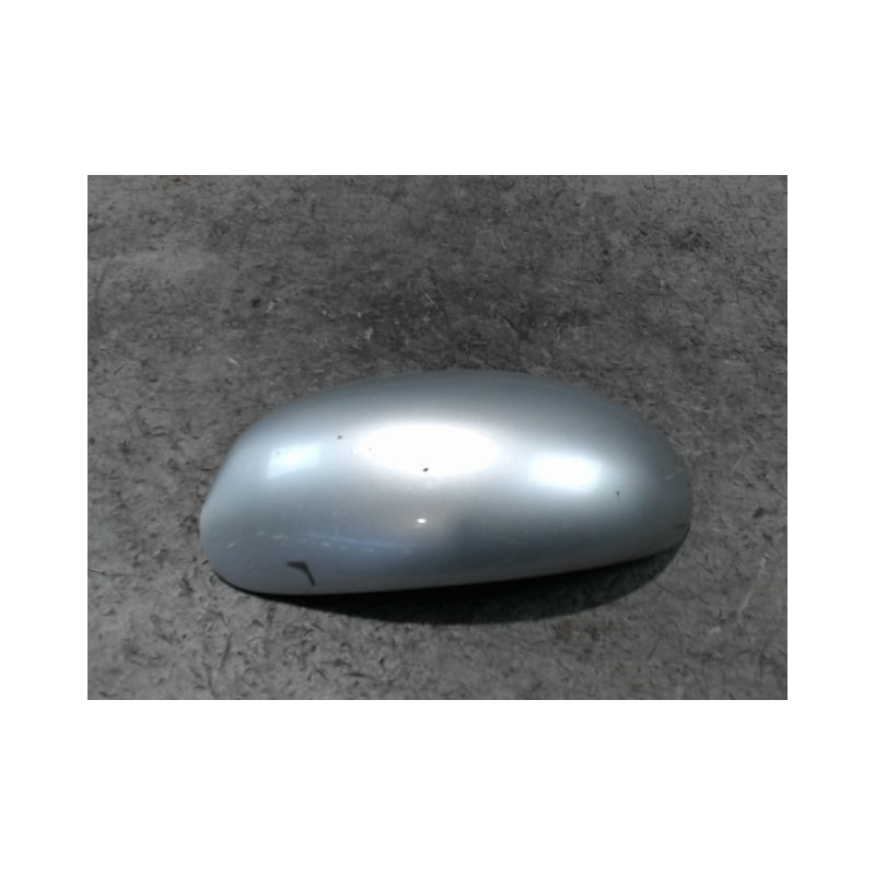 CARENAGE RETROVISEUR EXTERIEUR GAUCHE FORD FOCUS 98-04