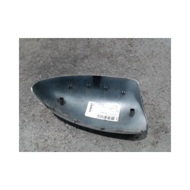 CARENAGE RETROVISEUR EXTERIEUR GAUCHE FORD FOCUS 98-04