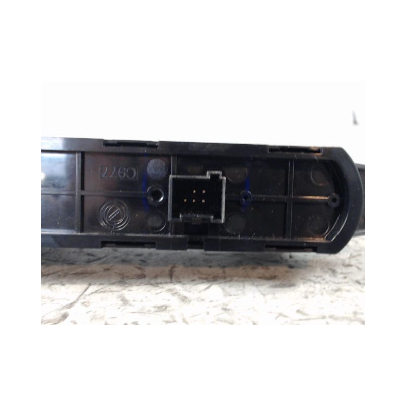 BOUTON DE WARNING FIAT 500 2007-