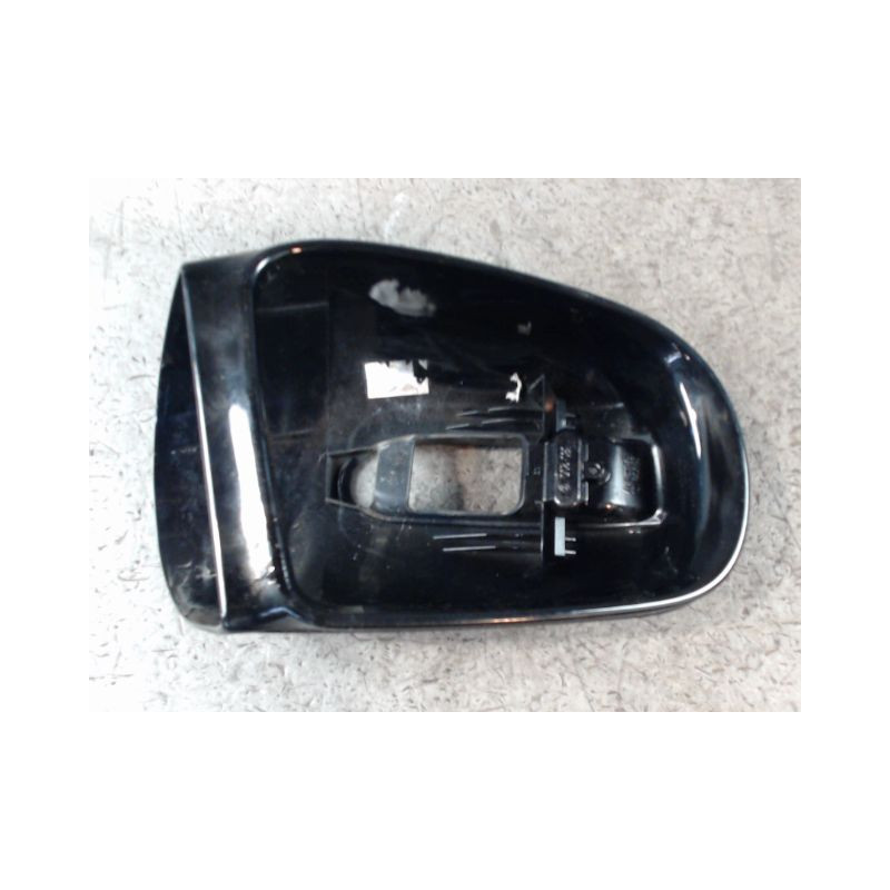 CARENAGE RETROVISEUR EXTERIEUR DROIT MERCEDES CLASSE ML