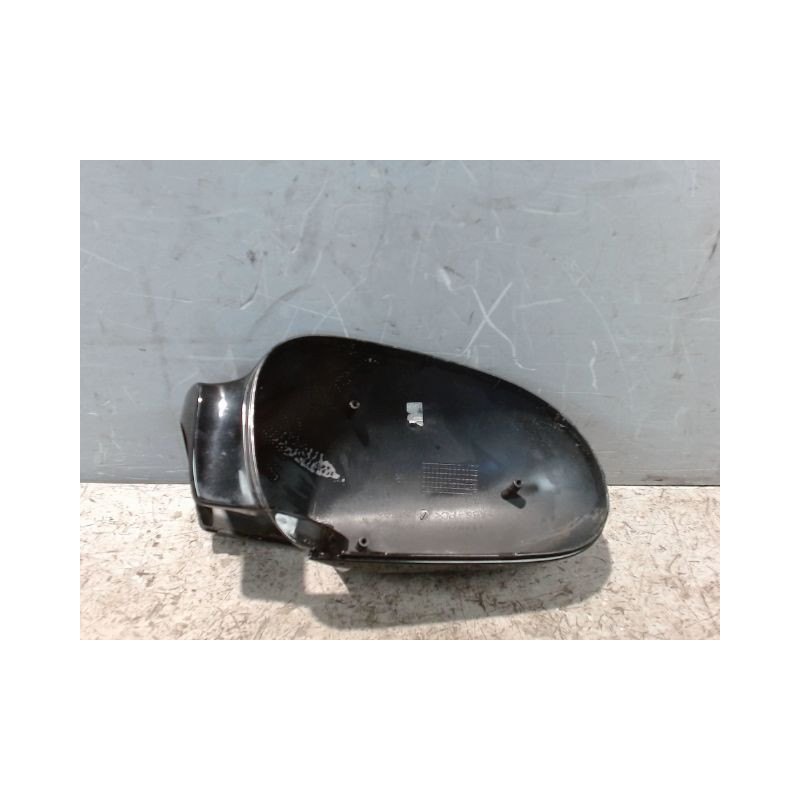 CARENAGE RETROVISEUR EXTERIEUR DROIT MERCEDES CLASSE A 2001 -