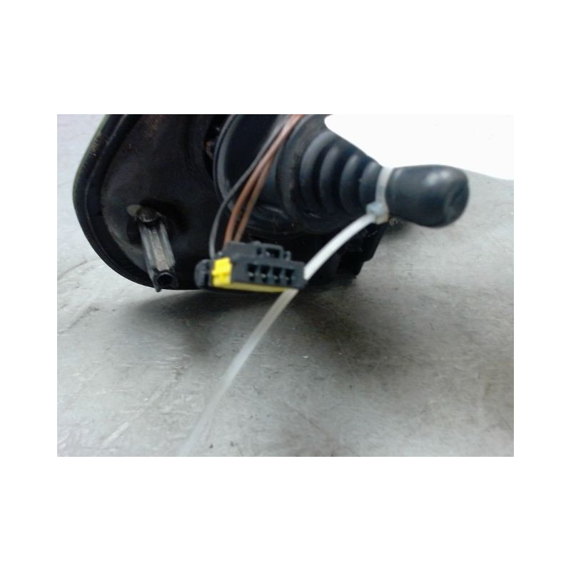 RETROVISEUR EXTERIEUR DROIT PEUGEOT 206 3P