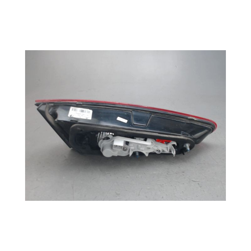 FEU ARRIERE INTERIEUR DROIT ALFA ROMEO GIULIETTA