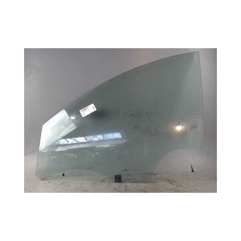 GLACE PORTE AVD DACIA SANDERO 2008-