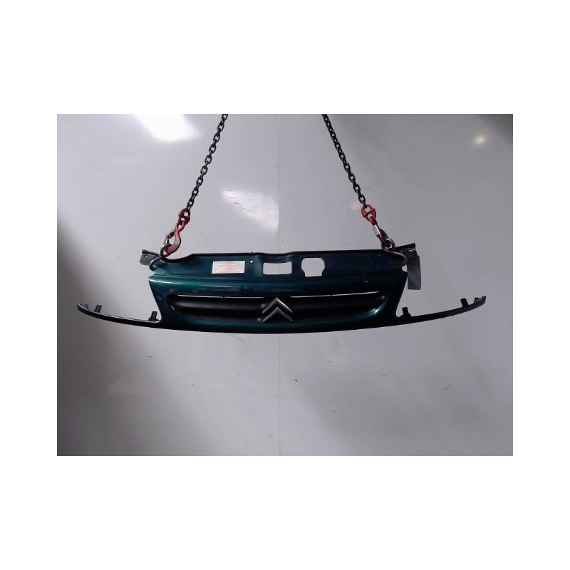 CALANDRE CITROEN SAXO -99